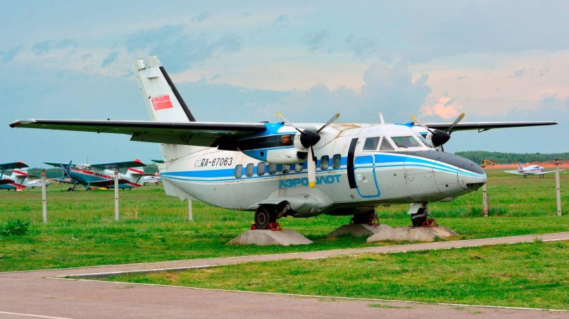 Л-410 самолет