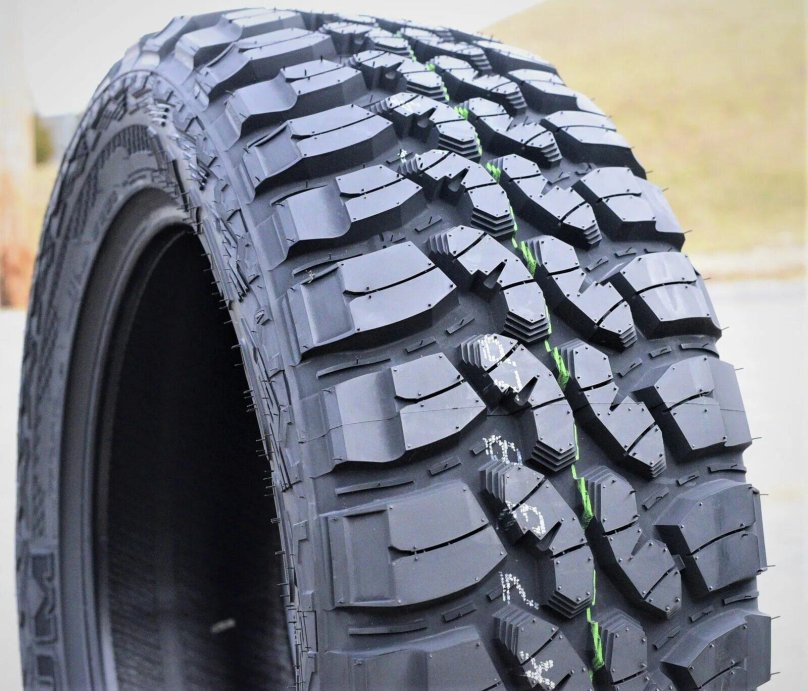 235/75 R15 MT