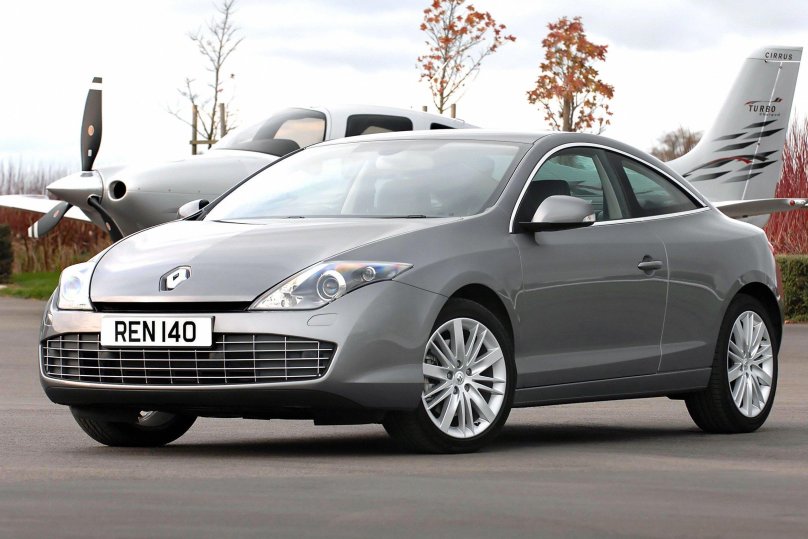 Renault Laguna Coupe 2012