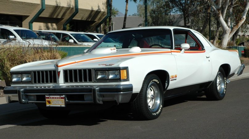 Pontiac 1977