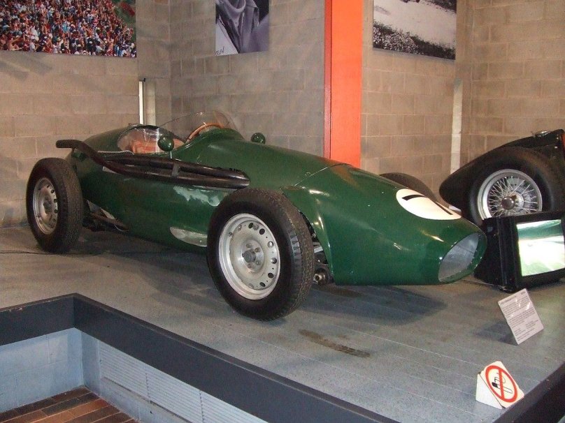 Connaught моторчик