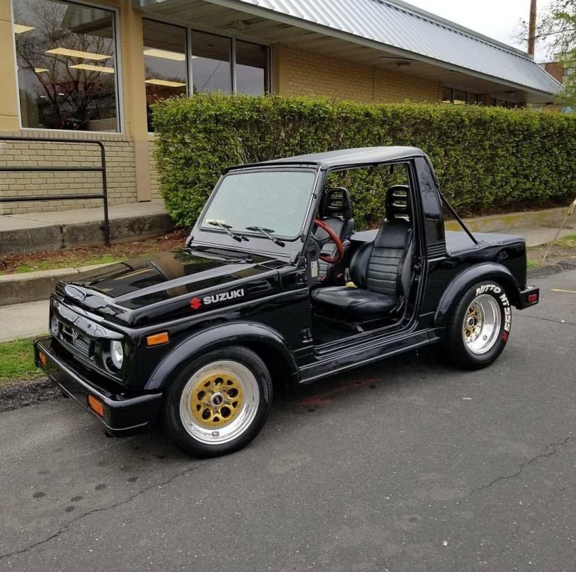 Suzuki Samurai