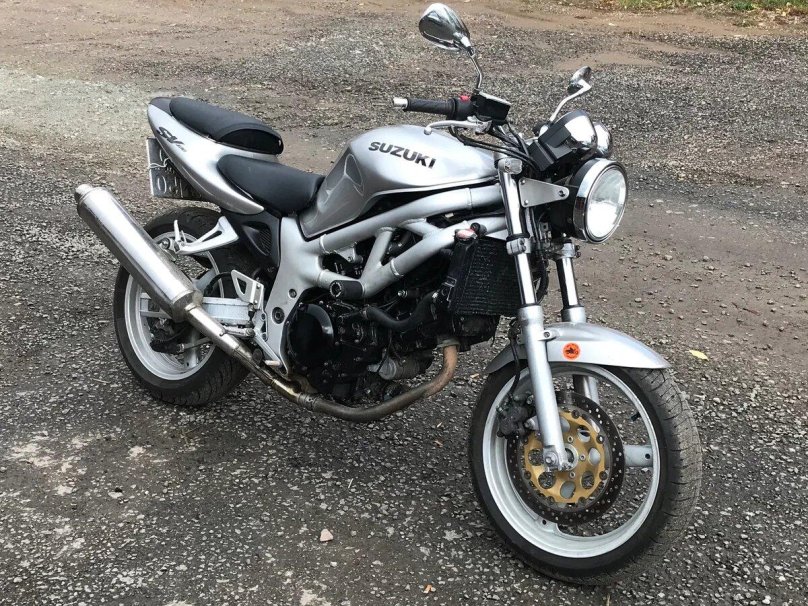 Suzuki sv400s