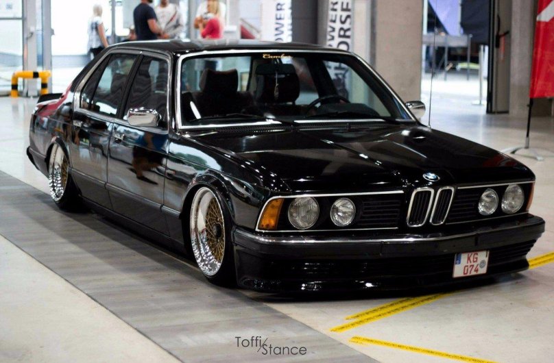 BMW e23 735i