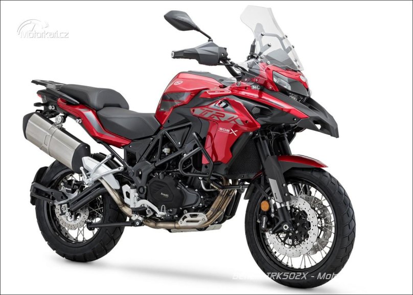 Бенелли ТРК 502