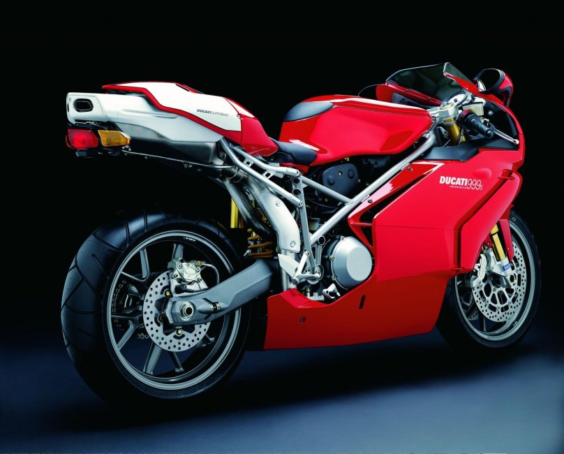 Ducati 2004