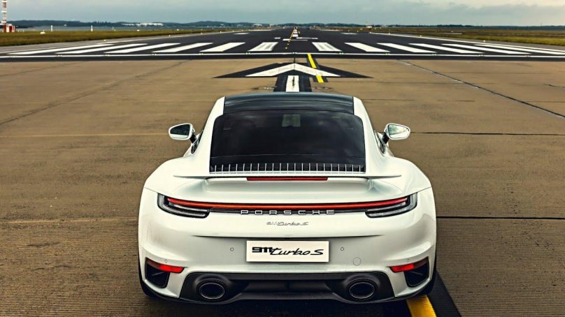 Porsche 911 Turbo s 2021