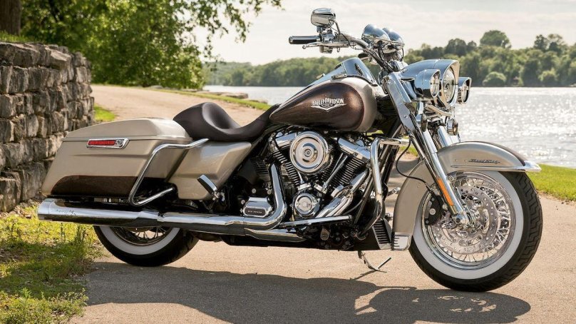 Мотоцикл Harley Davidson Road King