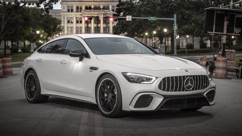 Mercedes Benz AMG gt 53