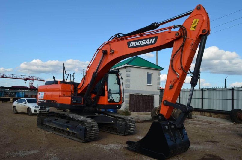 Doosan 225