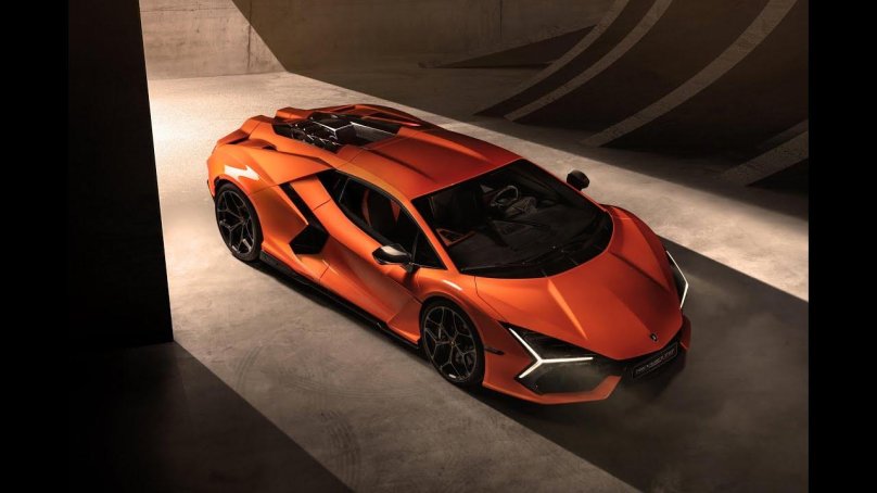 Ламборджини 2023