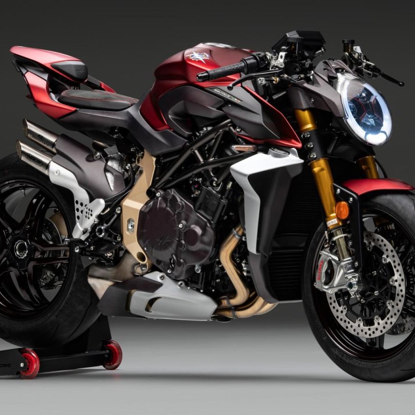 Мотоцикл МВ агуста брутале