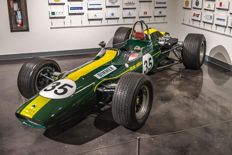 Колин Чепмен Лотус