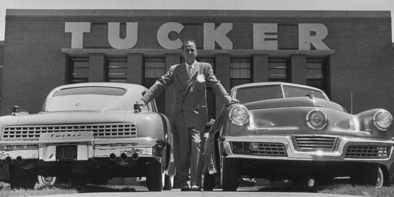 Престон Томас Такер