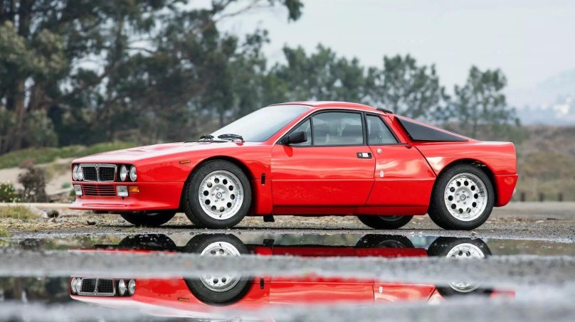 Lancia Rally 037 Stradale