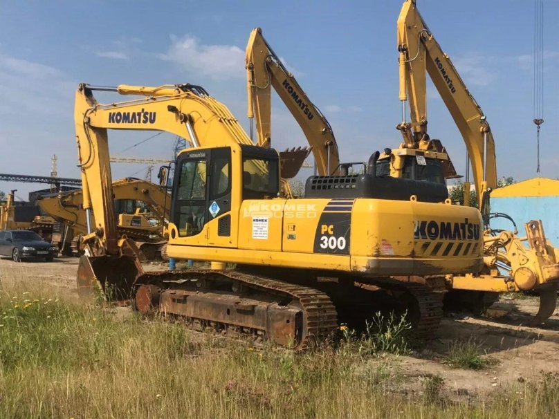 Гусеничный экскаватор Komatsu pc300