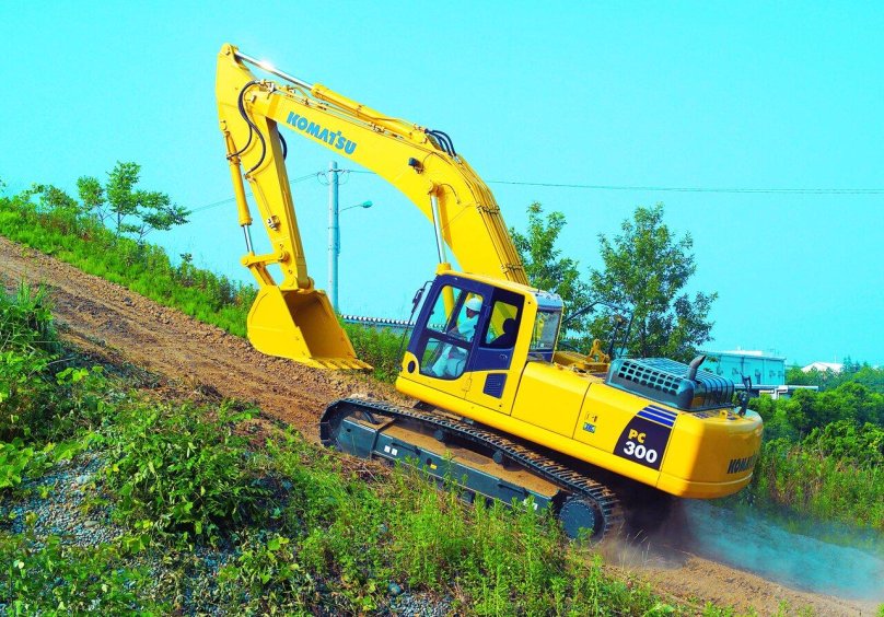 Экскаватор Komatsu 300