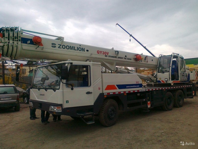 Автокран 32 тонны стрела 40 м