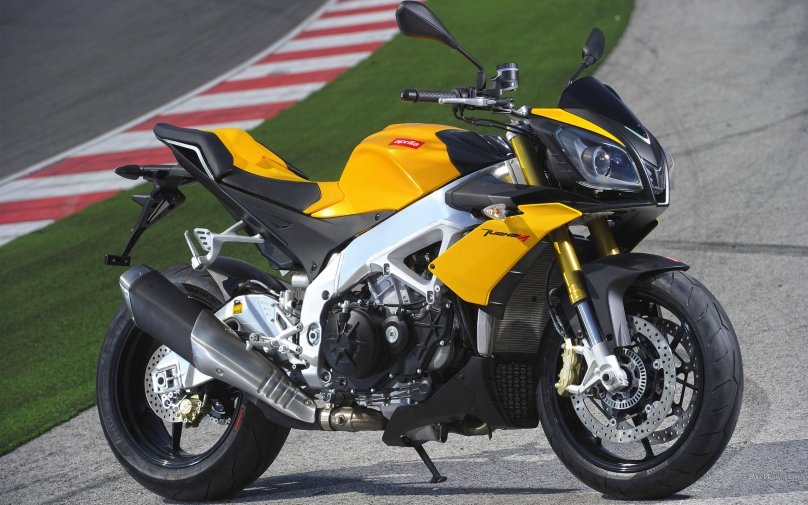 Априлия Туоно v4