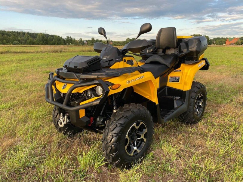 Снегоболотоход can-am Outlander Max XT 650efi