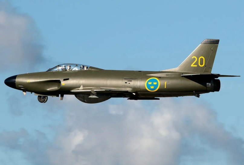 Saab j 32