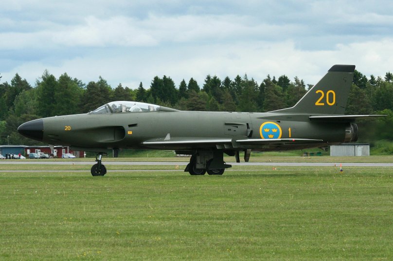 Saab j 32