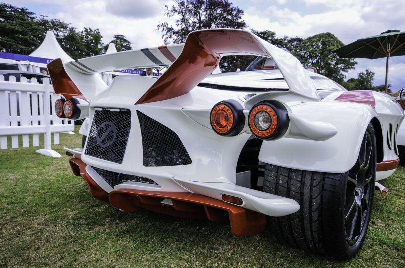 Трамонтана автомобиль