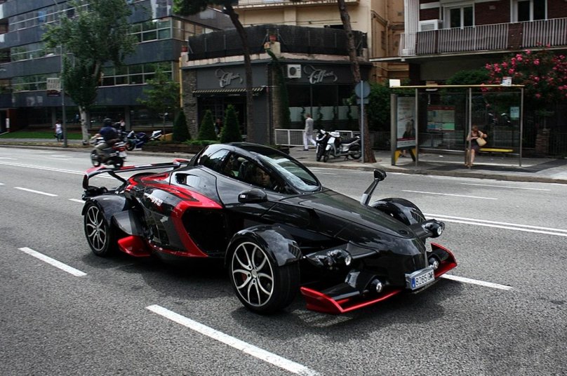 Tramontana машина