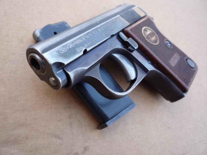 Пистолет Астра 6.35