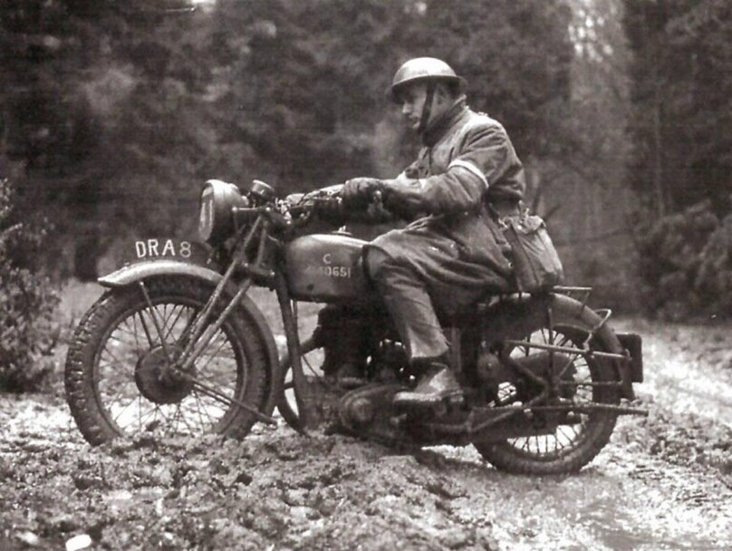 Мотоцикл BSA WM 20 фото