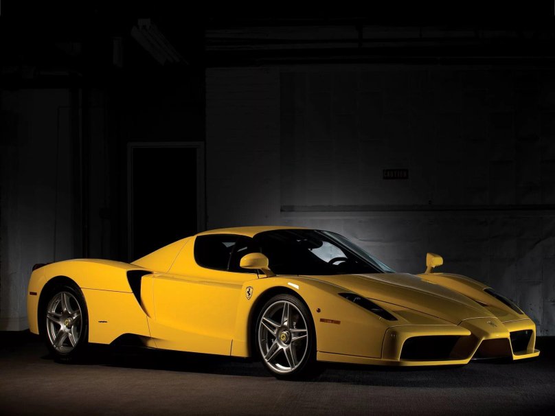 Феррари Энзо жёлтая