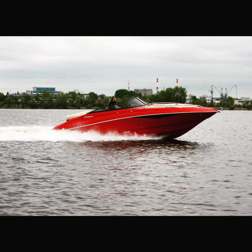 Катер Magniff