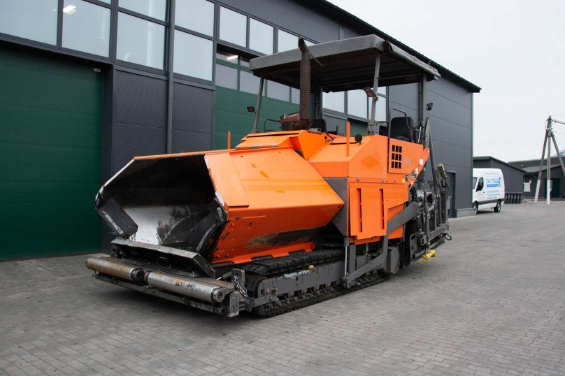 Асфальтоукладчик Титан 7820