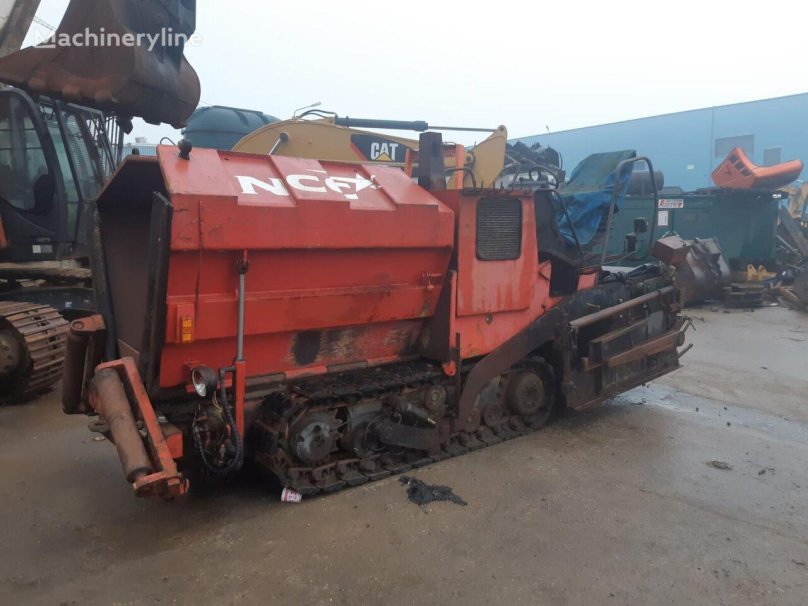 Асфальтоукладчик Титан АБГ 478