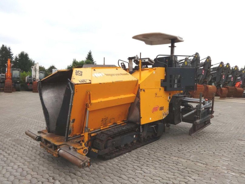 Titan 125 асфальтоукладчик