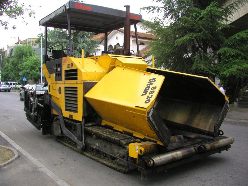 Асфальтоукладчик abg Titan 326