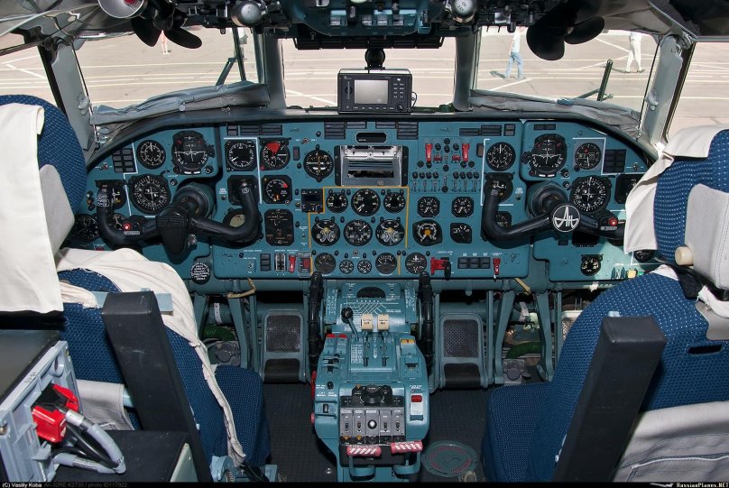 Двигатель АН-32