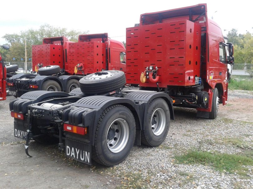 Dayun тягач на газу