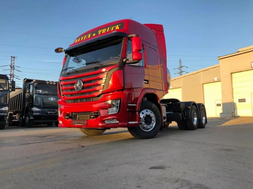 Dayun седельный тягач