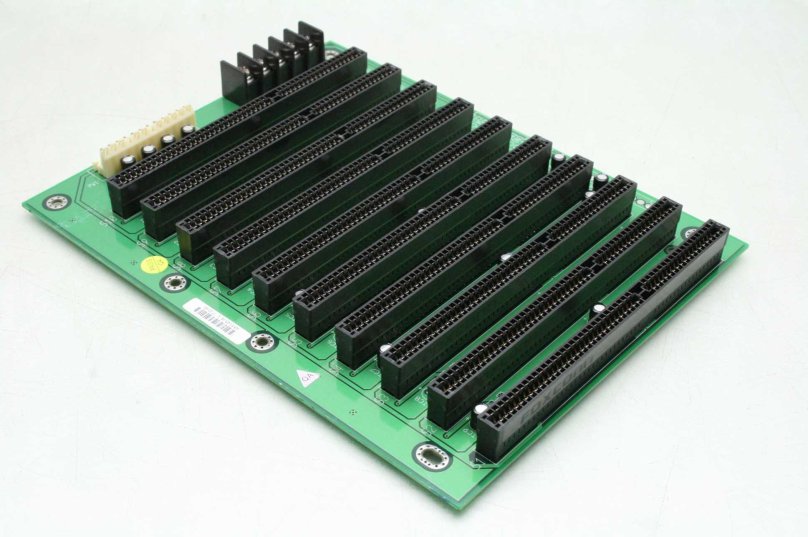 Слот расширения Isa