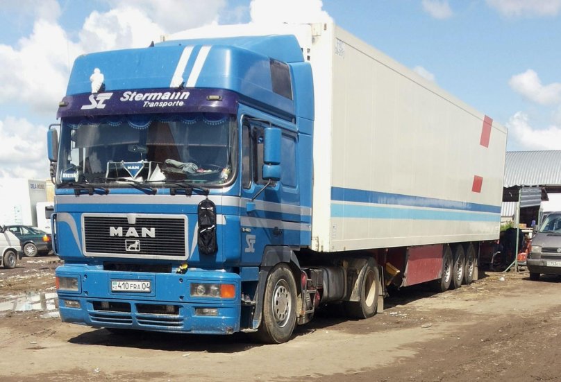 Ман ф2000 Командор