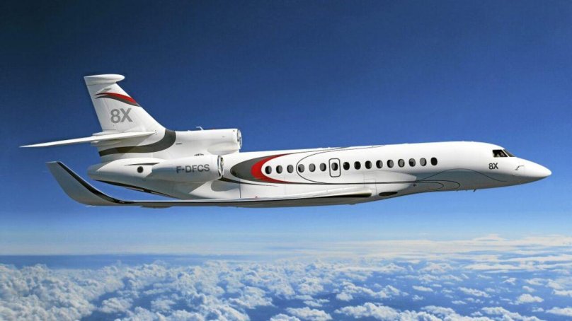 Самолет Dassault Falcon 8x