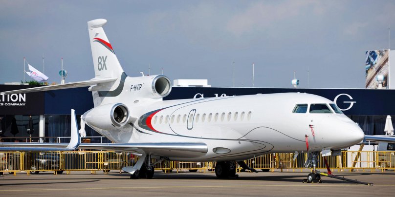 Самолет Dassault Falcon 8x