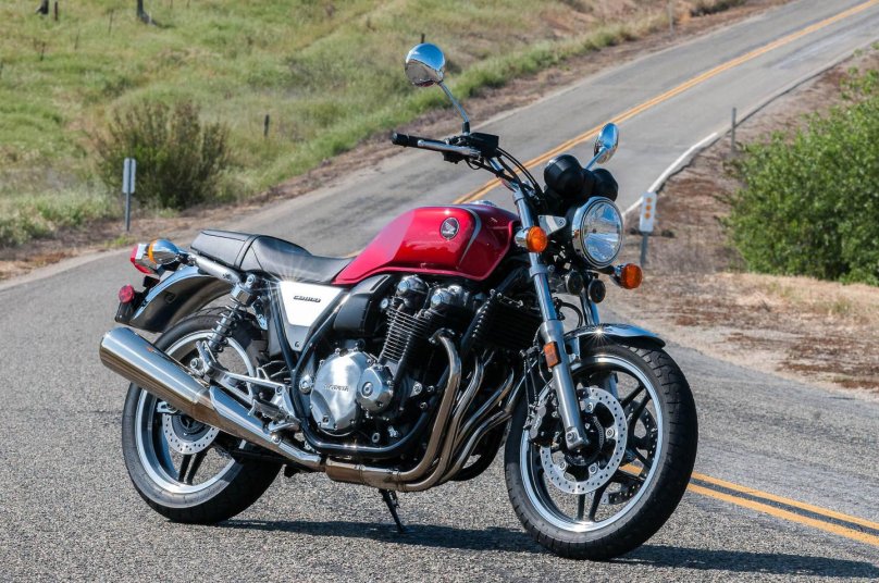 Хонда сб 1100