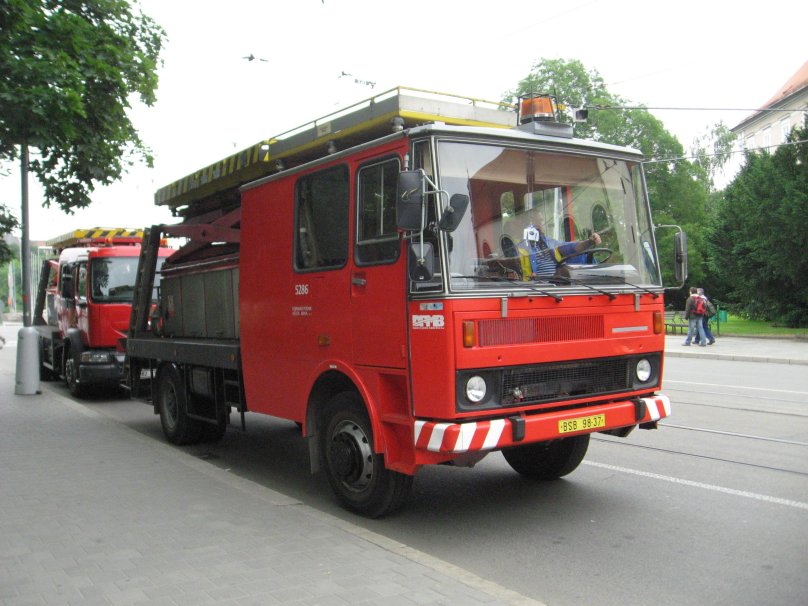 LIAZ 100