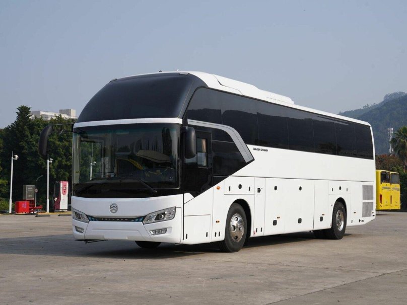 Автобус Golden Dragon xml6126jr