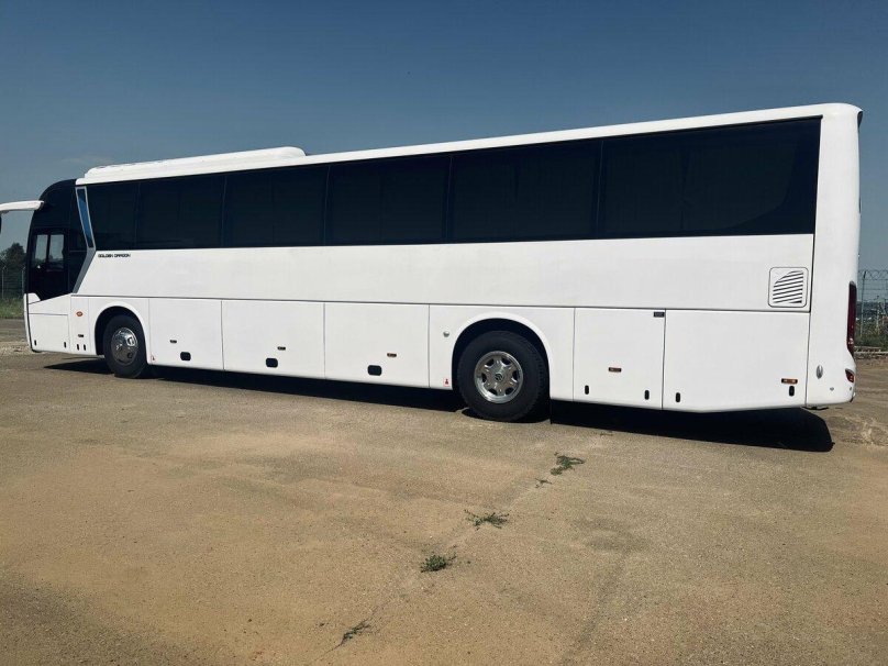 Автобус Golden Dragon xml6126jr