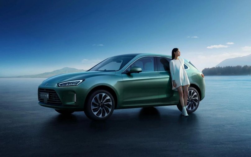 Электромобиль Huawei Aito m5