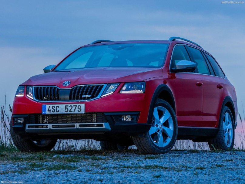 Шкода Октавия Скаут а5