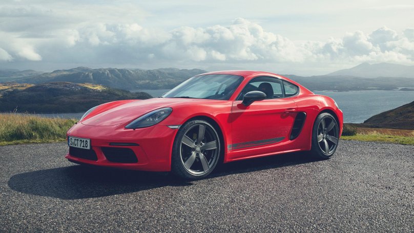 Porsche 718 Cayman розовый